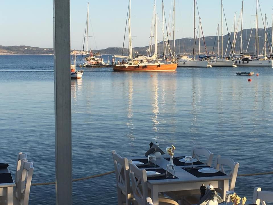 Delis Adamantas (Milos)